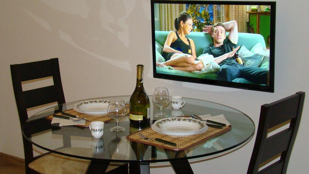 Pleasure Apartment Near Center Of Odessa Ngoại thất bức ảnh